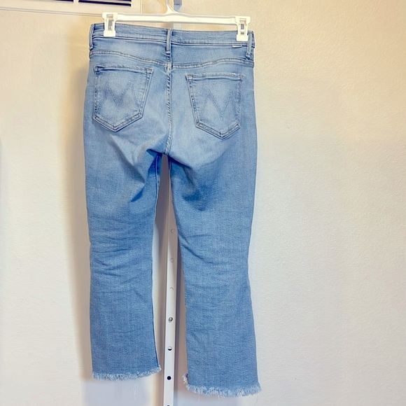 Mother Li’l Mother Li’l Insider Crop Step Fray in Limited Edition wash.  Size 29 - Picture 6 of 11